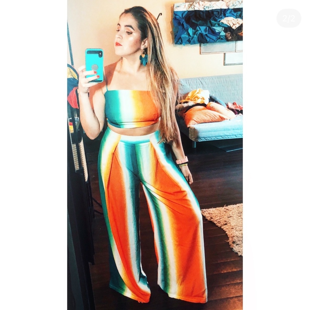Vibrant Multicolor Set top and bottom. Size M